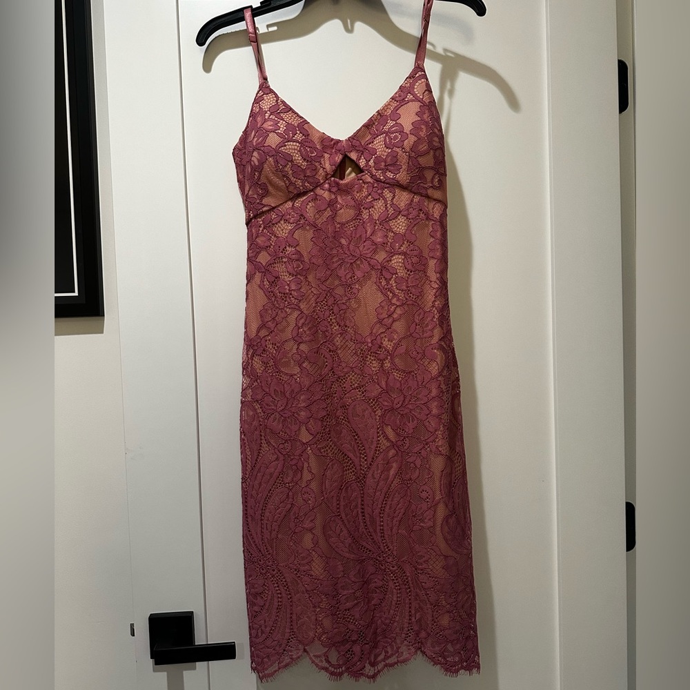 pink & lace design GUESS dress size 8